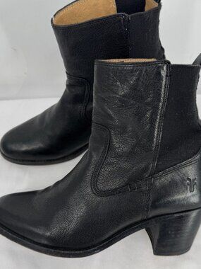 Frye Janis Gore Ankle Boots Booties Black Leather Stretch Pull On Heels Sz 8 B